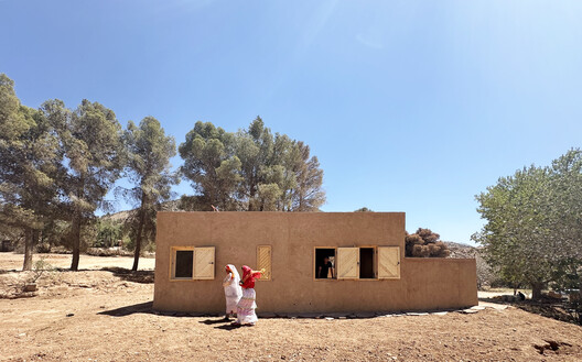Premios de Arquitectura Ammodo 2025: se anuncian los 26 proyectos galardonados por su diseño social y ecológicamente responsable - Imagen 9 de 26