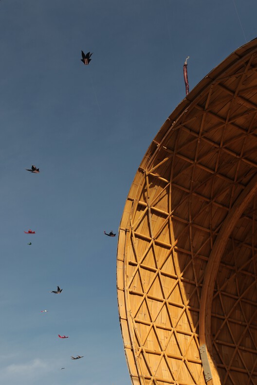 Pabellón BaleBio / Cave Urban Pabellón BaleBio / Cave Urban - Imagen 11 de 32