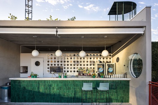 Céu Bar / Küster Brizola Arquitetos - Fotografía exterior, Sillas, Patio