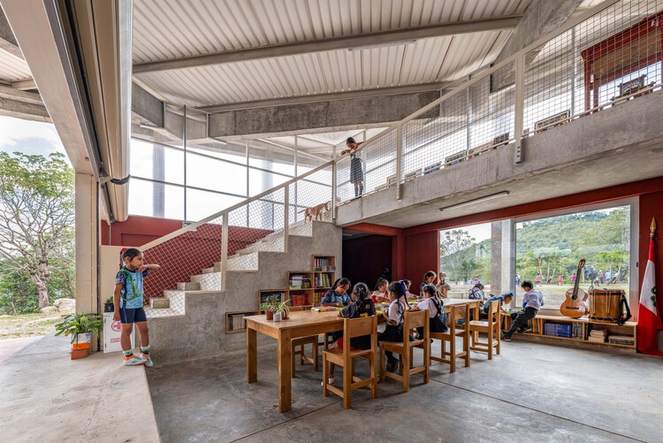 Colegio Mirador, La Jalquilla / Semillas - foto interior