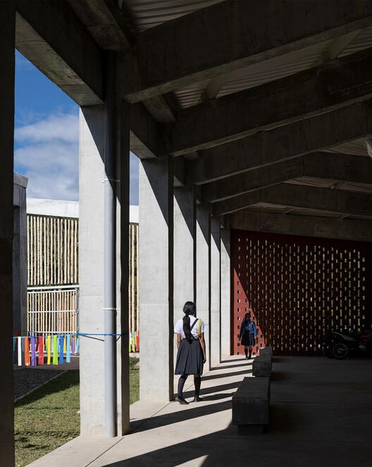 Escuela Mirador, La Jalquilla / Semillas - Fotografía interior, Concreto, Pilares