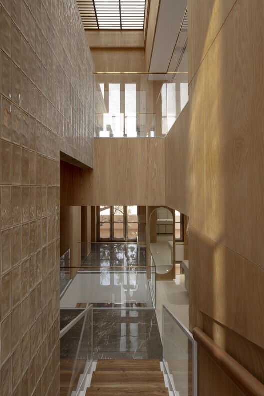 Almacenamiento de volumen estriado / Studio UF+O - Imagen 11 de 37