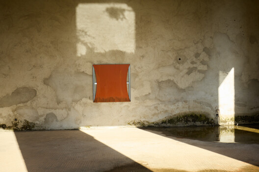 Limbo Museum Opens Its Debut Exhibition Within an Unfinished Brutalist Building in Ghana, West Africa - Image 5 of 25