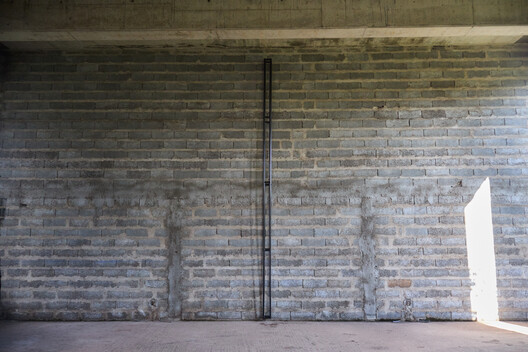 Limbo Museum Opens Its Debut Exhibition Within an Unfinished Brutalist Building in Ghana, West Africa - Image 23 of 25