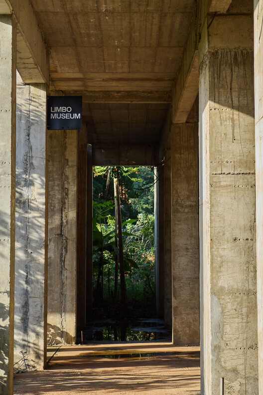 Limbo Museum Opens Its Debut Exhibition Within an Unfinished Brutalist Building in Ghana, West Africa - Image 10 of 25