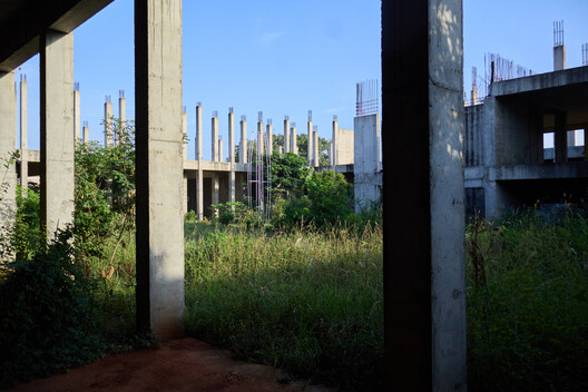 Limbo Museum Opens Its Debut Exhibition Within an Unfinished Brutalist Building in Ghana, West Africa - Image 2 of 25