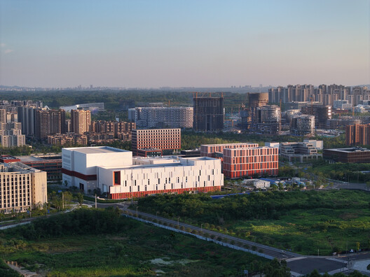 成都天府兴隆湖实验室二期 / 中锐华东荣朝晖工作室+心象建筑 - 建筑图