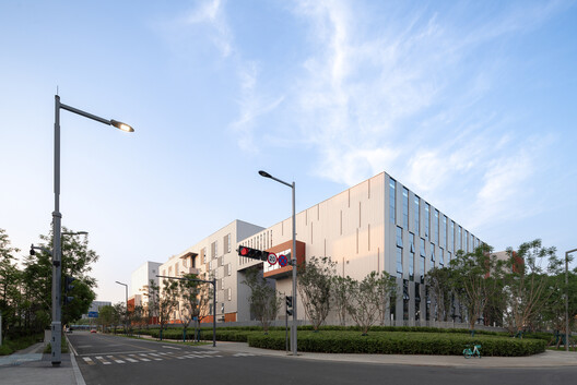 成都天府兴隆湖实验室二期 / 中锐华东荣朝晖工作室+心象建筑 - 建筑图