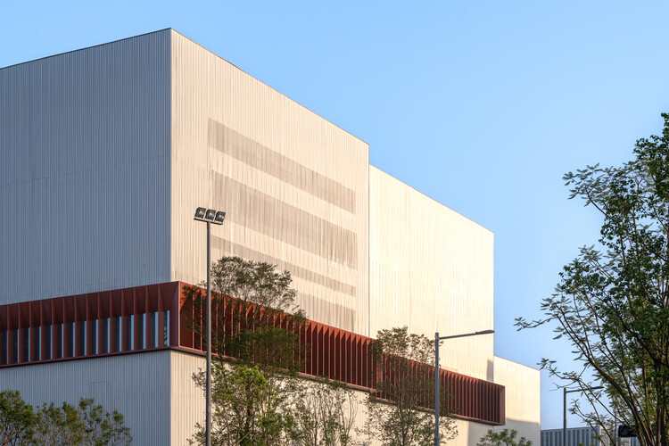 成都天府兴隆湖实验室二期 / 中锐华东荣朝晖工作室+心象建筑 - 13 的图像 27