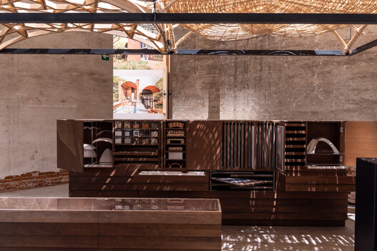 The Intelligens Biennale Gathers the Data, But Fails to Synthesize It  - Image 13 of 18