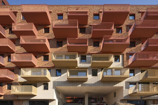 Edificio residencial Palazzo Paleiskwartier / Benthem Crouwel Architects - Fotografía exterior, Balcón