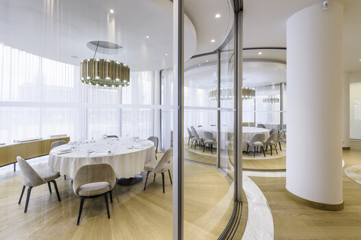 Architecture in Motion: Framing Spaces That Live and Breathe - Image 7 of 17