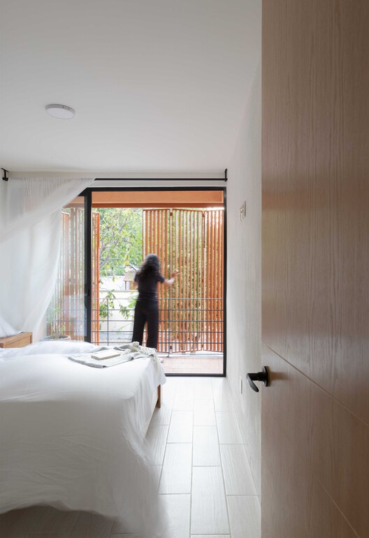 Edificio Sabines 242 / Estudio Grado - Fotografía de Interiores, Dormitorio, Madera