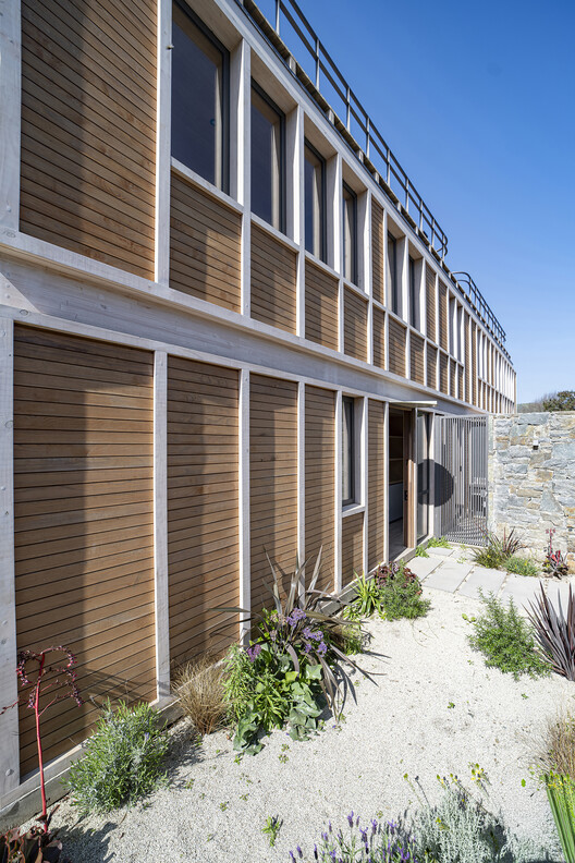 Conjunto Cachagua II / PAR Arquitectos Conjunto Cachagua II / PAR Arquitectos - Fotografía exterior, Madera, Balcón