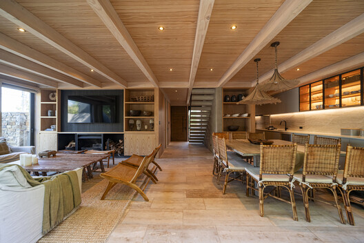 Conjunto Cachagua II / PAR Arquitectos Conjunto Cachagua II / PAR Arquitectos - Fotografía interior, Comedor, Madera, Mesas, Sillas, Sillones, Fijación Vigas