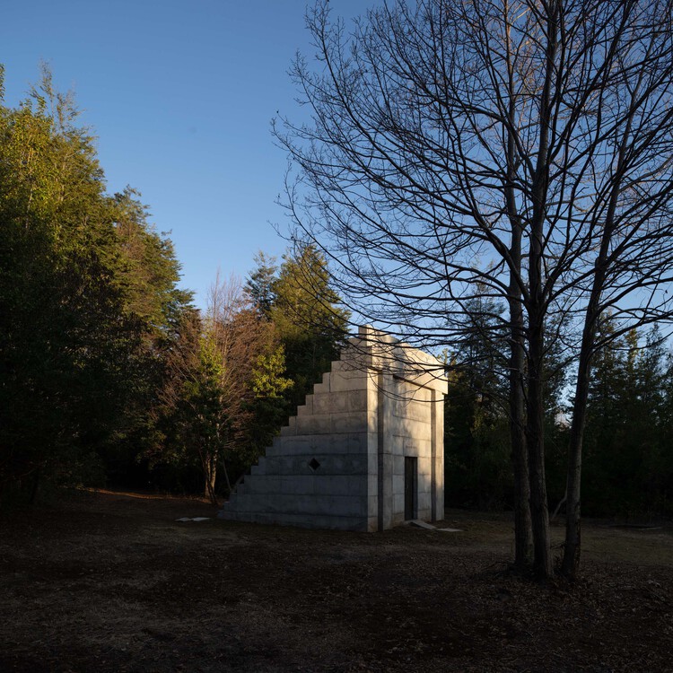 Casa de la Miel/Pezo von Ellrichshausen - Imagen 2 de 18