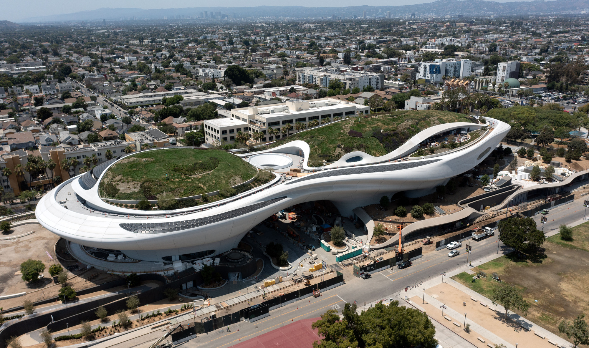 Lucas Museum of Narrative Art, Лос-Анджелес. Проект MAD Architects. © JAKS Productions / Sand Hill Media