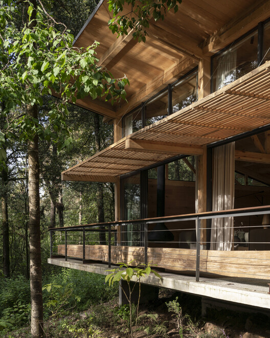 Casa El Bosque / Vasconcelos Arquitectura + Espacio Tangible - fotografía exterior, madera, bosque, balcón