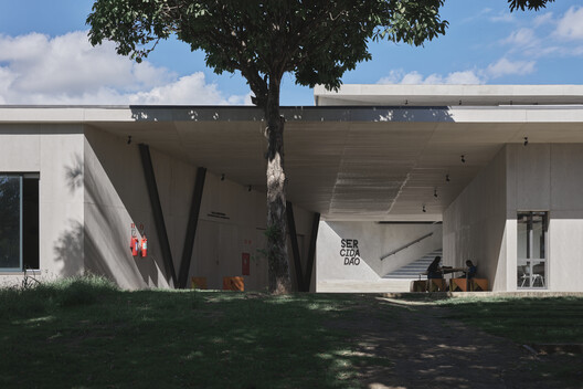 Sede Ser Cidadão / Atelier 77 Sede Ser Cidadão / Atelier 77 - Fotografía exterior, Concreto