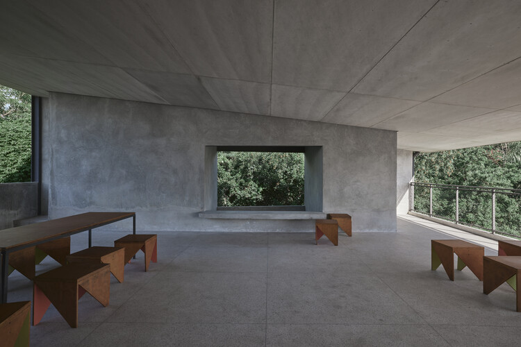 Sede Ser Cidadão / Atelier 77 - Fotografía de interiores, Madeira, hormigón