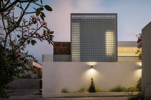 Sipat & Sauh 别墅 / Arkana Architects Sipat & Sauh 别墅 / Arkana Architects - 21 的图像 31