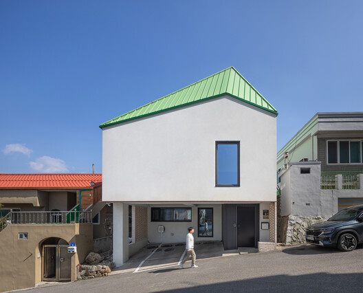Pencil House / Architecture Studio YEIN