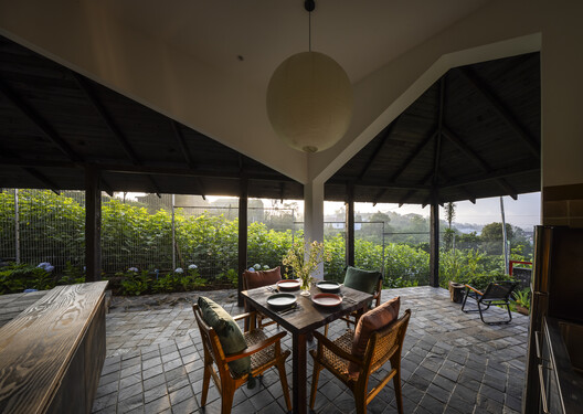 Dau Tam 住宅 / 6717 Studio Dau Tam 住宅 / 6717 Studio - 室内图, 椅子