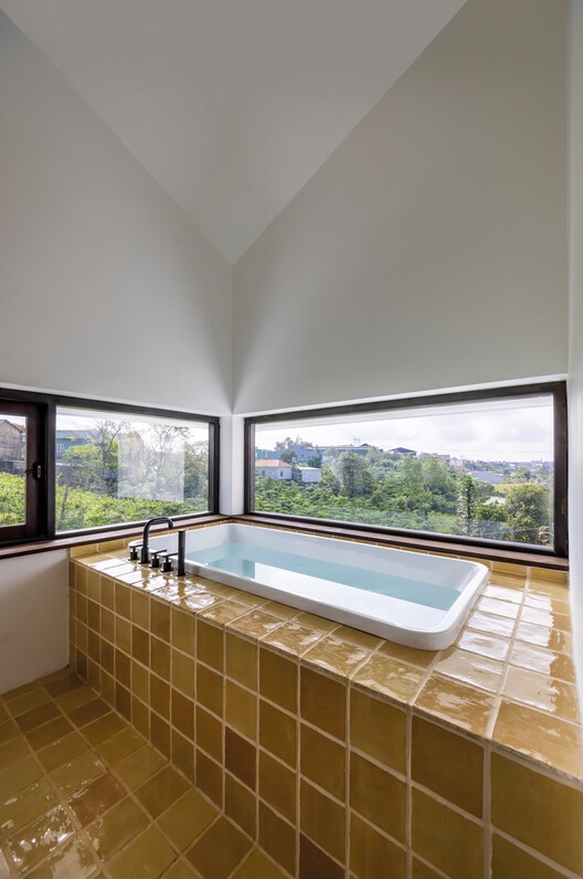 Dau Tam 住宅 / 6717 Studio Dau Tam 住宅 / 6717 Studio - 室内图, 卫生间, 玻璃, 浴缸