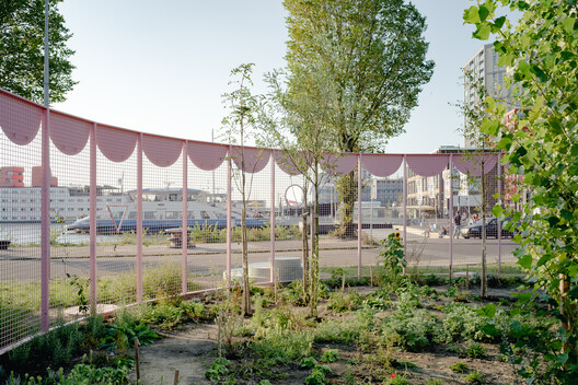 Beyond Human-Centered Architecture: Designing Spaces with Other Species Beyond Human-Centered Architecture: Designing Spaces with Other Species - Image 6 of 28