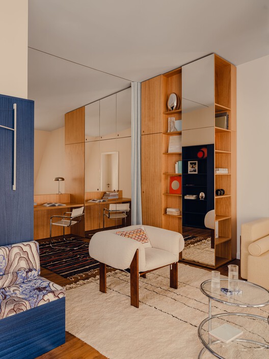 The Blue Box / Bruzkus Greenberg The Blue Box / Bruzkus Greenberg - Interior Photography, Wood, Lighting, Chair