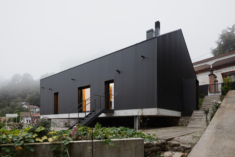 Casa em Besteiros / Rasura Arquitetos - Mais Imagens