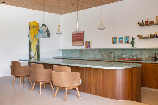 Casa AL / N2B Arquitetura - Fotografía interior, Madera, Iluminación, Encimera, Cocina, Sillas