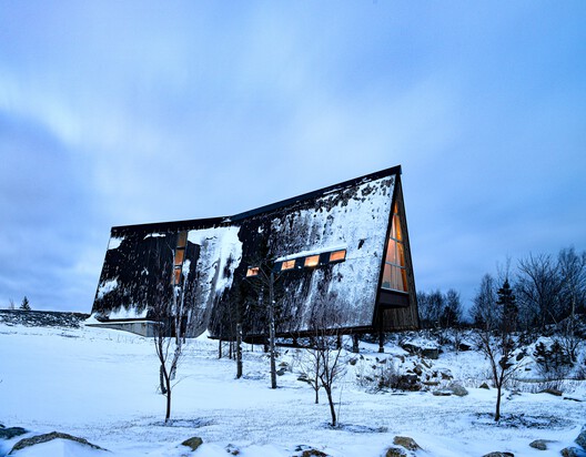 B-Frame Residence / Peter Braithwaite Studio - Exterior Photography