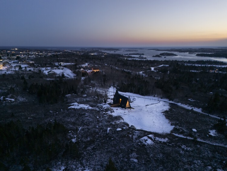 B-Frame Residence / Peter Braithwaite Studio - Exterior Photography