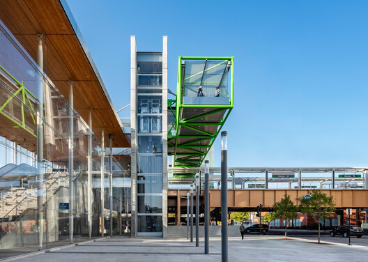 Damen Green Line Station / Perkins&Will Damen Green Line Station / Perkins&Will - Image 7 of 20