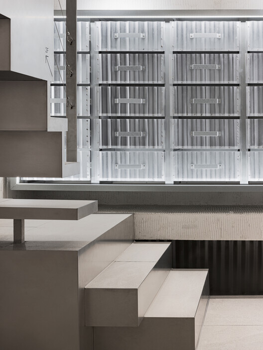 PLEATSMAMA Store / COV Studio PLEATSMAMA Store / COV Studio - Image 5 of 29