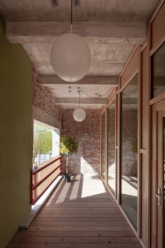 鲁斯音乐学院 / Beal Blanckaert Architectes - 室内图, 木头, 砖