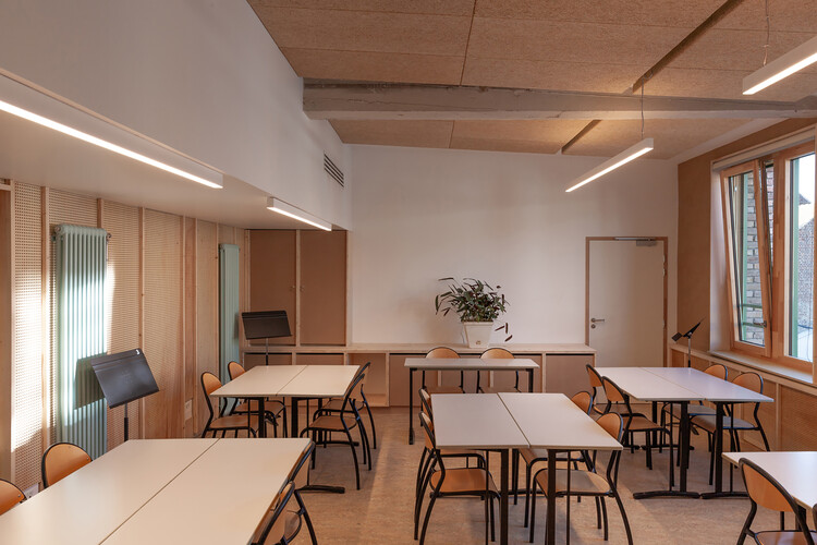 Conservatorio Loos / Beal Blanckaert Architectes - fotografía de interiores, comedor, madera, mesas, sillas