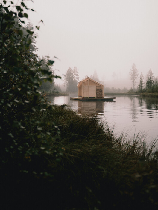 Sauna Water Cave / Rabagast Studio - Fotografía exterior, Borde costero