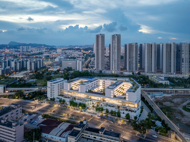 深圳市宝安中学（集团）第二实验学校 / 华阳国际 - 建筑图