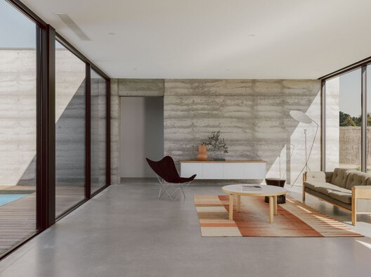 Elemental Shores in the Asia-Pacific: Concrete Recasts the Beach House Elemental Shores in the Asia-Pacific: Concrete Recasts the Beach House - Image 23 of 37