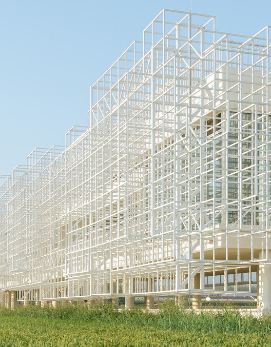 Manor Phantom Equipment/BUZZ/Büro Ziyu Zhuang - Fotos de aparición