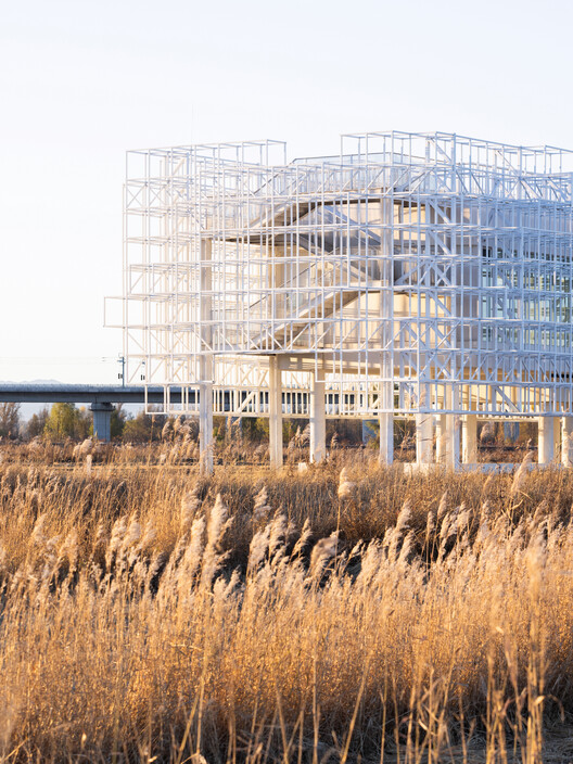 张北海市 / BUZZ 建筑事务所 - 建筑图