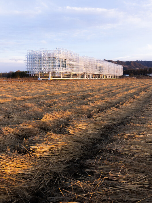 张北海市 / BUZZ 建筑事务所 - 建筑图