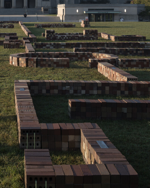 TRACES Installation - SHIFT: Chicago Architecture Biennial / Balsa Crosetto Piazzi - Image 13 of 35