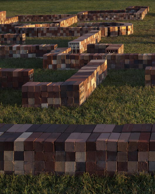 TRACES Installation - SHIFT: Chicago Architecture Biennial / Balsa Crosetto Piazzi - Image 16 of 35