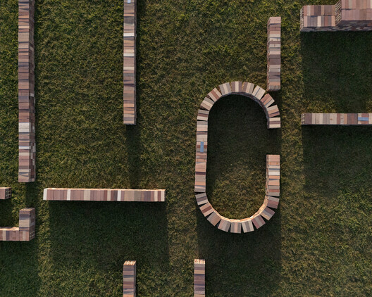 TRACES Installation - SHIFT: Chicago Architecture Biennial / Balsa Crosetto Piazzi - Image 10 of 35