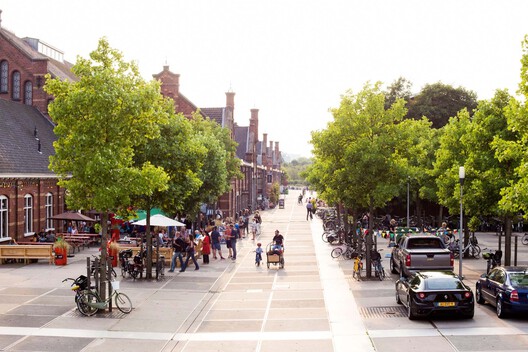 From Factories to Futures: Adaptive Reuse in the Post-Industrial City - Image 12 of 22