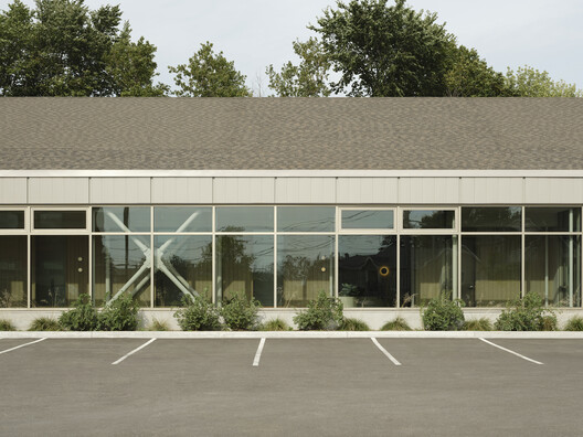 La Seigneurie Funeral Home / ultralocal architectes La Seigneurie Funeral Home / ultralocal architectes - Image 7 of 42