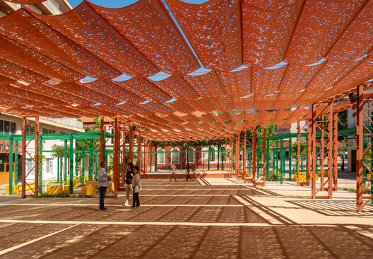 Plaza María Hervás en el Centro Histórico de Dénia, Comunidad Valenciana / DVCH DeVillarCHacon - Fotografía interior